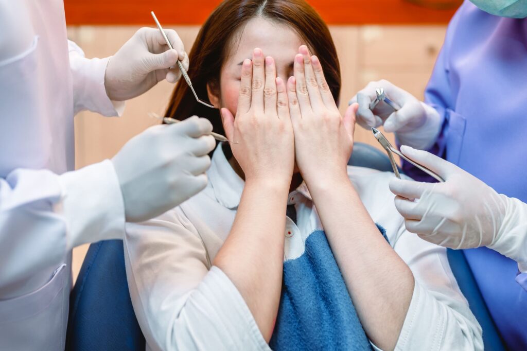 dentist-examining-teeth-patients-in-clinic-for-bet-2025-01-10-03-37-12-utc